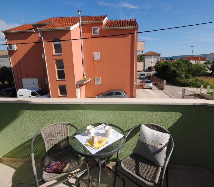 Apartments Valeria Kaštela Zewnętrze zdjęcie