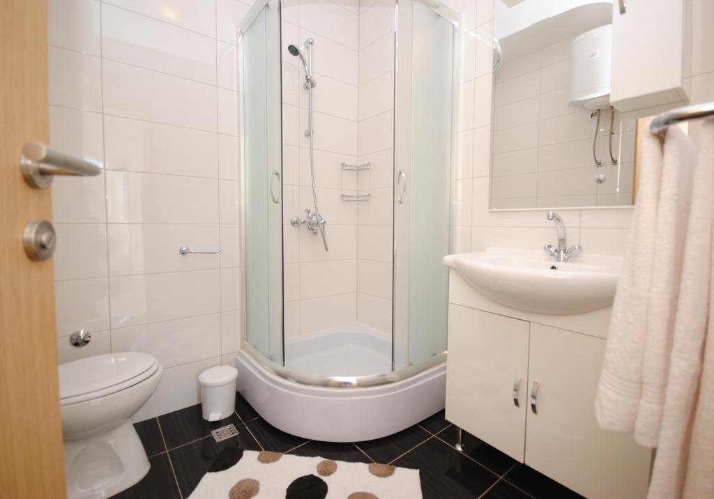 Apartments Valeria Kaštela Zewnętrze zdjęcie